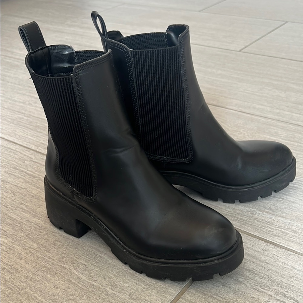 Steve Madden Black Ankle Pull On Boots